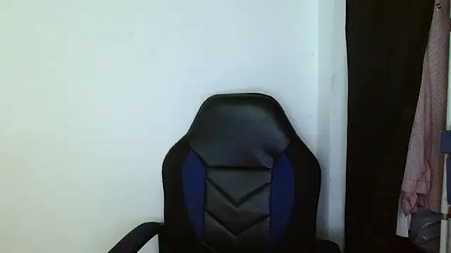 Snapshot of katia_mature chatting on October 29, 2025, 7:37 pm katia mature online show from October 29, 2025, 7:37 pm