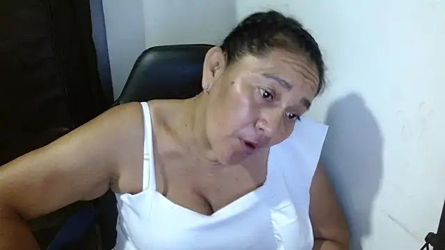 Snapshot of katia_mature chatting on December 1, 2025, 1:10 am katia mature online show from December 1, 2025, 1:10 am