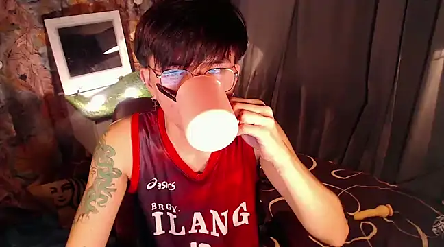 Sexy Handsome Drex online show from December 2, 2024, 7:36 am