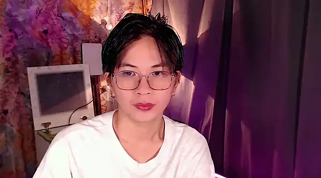 Sexy Handsome Drex online show from January 1, 2025, 9:17 am