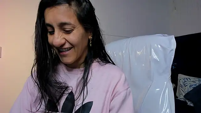 Snapshot of lauren_fit chatting on February 4, 2026, 11:38 am lauren fit online show from February 4, 2026, 11:38 am