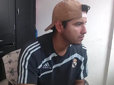 kylian 07 online show from November 16, 2025, 6:24 pm