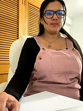 SWEETLILY18 online show from September 11, 2025, 10:10 pm