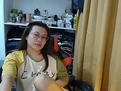 crizzybel online show from February 15, 2026, 7:51 am