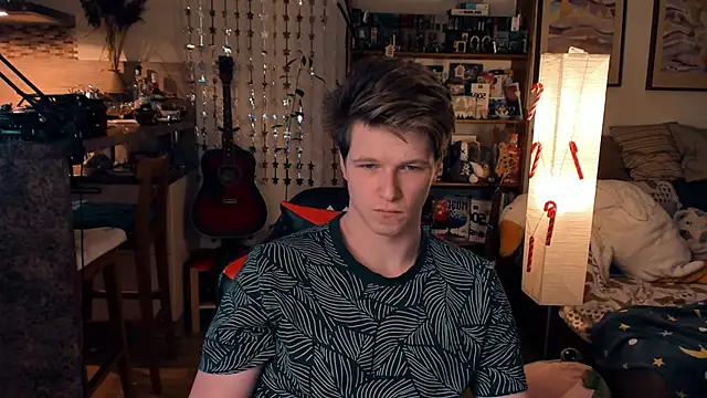 Snapshot of Breston_Sweet chatting on December 13, 2024, 4:54 am Breston Sweet online show from December 13, 2024, 4:54 am