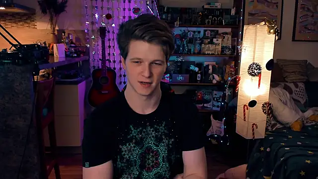 Snapshot of Breston_Sweet chatting on December 13, 2024, 7:10 pm Breston Sweet online show from December 13, 2024, 7:10 pm