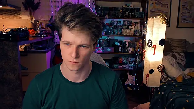 Snapshot of Breston_Sweet chatting on December 14, 2024, 5:47 pm Breston Sweet online show from December 14, 2024, 5:47 pm