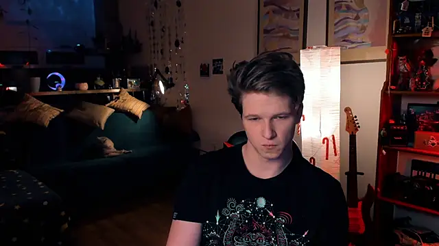 Snapshot of Breston_Sweet chatting on December 21, 2024, 6:55 pm Breston Sweet online show from December 21, 2024, 6:55 pm