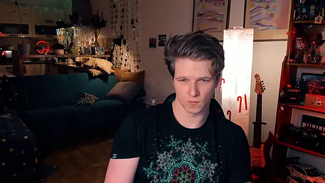 Snapshot of Breston_Sweet chatting on December 24, 2024, 8:16 pm Breston Sweet online show from December 24, 2024, 8:16 pm