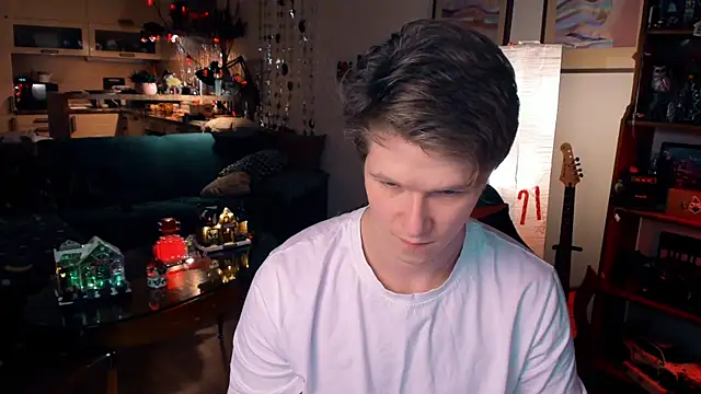 Snapshot of Breston_Sweet chatting on December 29, 2024, 7:32 pm Breston Sweet online show from December 29, 2024, 7:32 pm