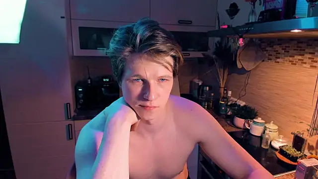 Snapshot of Breston_Sweet chatting on February 7, 2025, 11:03 pm Breston Sweet online show from February 7, 2025, 11:03 pm