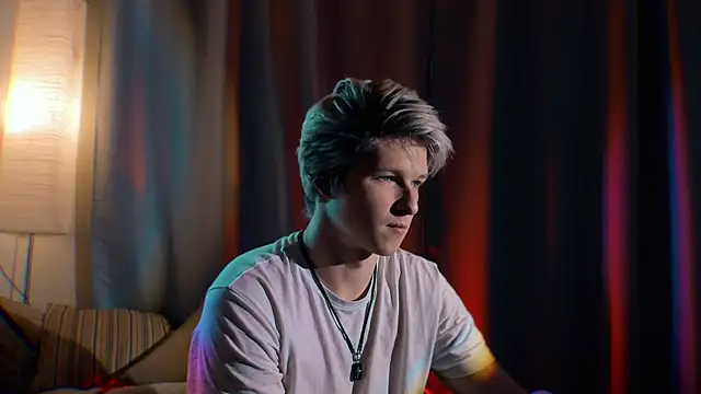 Snapshot of Breston_Sweet chatting on September 28, 2025, 7:52 pm Breston Sweet online show from September 28, 2025, 7:52 pm