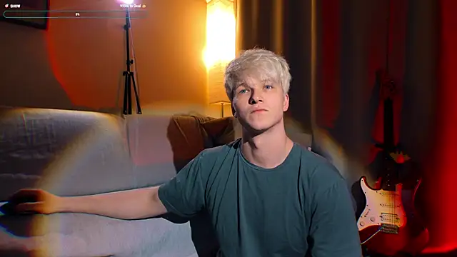 Snapshot of Breston_Sweet chatting on October 28, 2025, 2:48 am Breston Sweet online show from October 28, 2025, 2:48 am