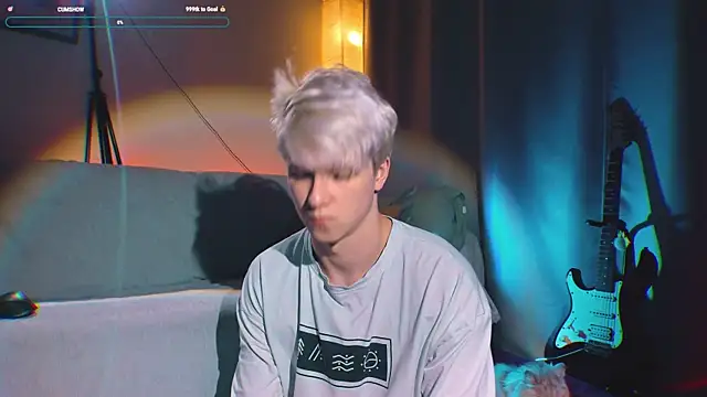 Snapshot of Breston_Sweet chatting on November 12, 2025, 5:08 am Breston Sweet online show from November 12, 2025, 5:08 am