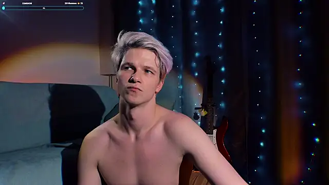 Snapshot of Breston_Sweet chatting on December 4, 2025, 10:29 pm Breston Sweet online show from December 4, 2025, 10:29 pm