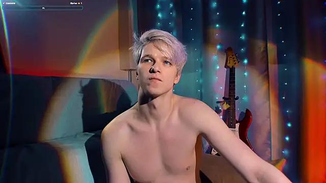 Snapshot of Breston_Sweet chatting on December 5, 2025, 12:03 pm Breston Sweet online show from December 5, 2025, 12:03 pm