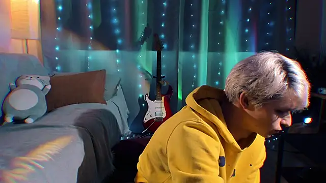 Snapshot of Breston_Sweet chatting on December 14, 2025, 8:20 am Breston Sweet online show from December 14, 2025, 8:20 am