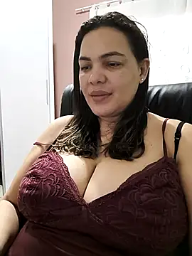 pretty architect online show from October 31, 2025, 7:37 pm