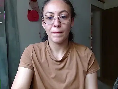 Olivia Bright online show from February 17, 2026, 4:57 pm