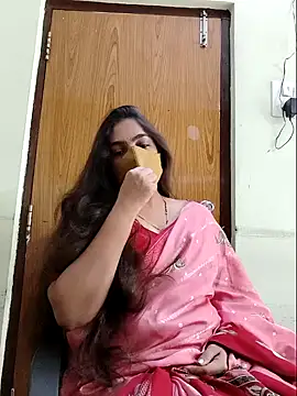 Snapshot of yoursana- chatting on April 11, 2026, 9:46 am yoursana- online show from April 11, 2026, 9:46 am
