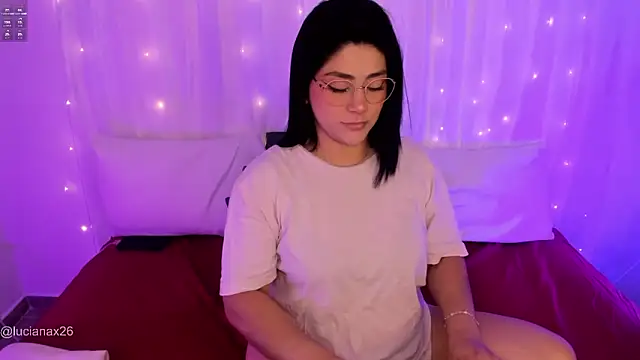 Snapshot of lucy26_ chatting on October 19, 2025, 2:23 am lucy26 online show from October 19, 2025, 2:23 am