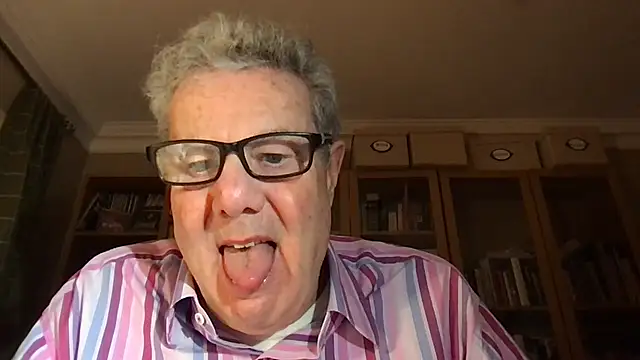 Snapshot of Oldpistolpete chatting on January 18, 2026, 7:28 pm Oldpistolpete online show from January 18, 2026, 7:28 pm