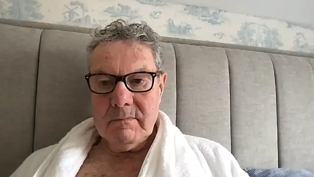 Snapshot of Oldpistolpete chatting on February 14, 2026, 11:29 am Oldpistolpete online show from February 14, 2026, 11:29 am