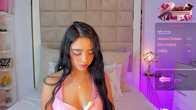 Snapshot of Victoria_adaams chatting on February 17, 2025, 6:15 pm Victoria adaams online show from February 17, 2025, 6:15 pm