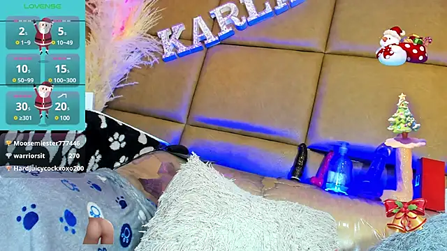 Snapshot of CelesteGill_ chatting on December 12, 2024, 12:01 pm CelesteGill online show from December 12, 2024, 12:01 pm