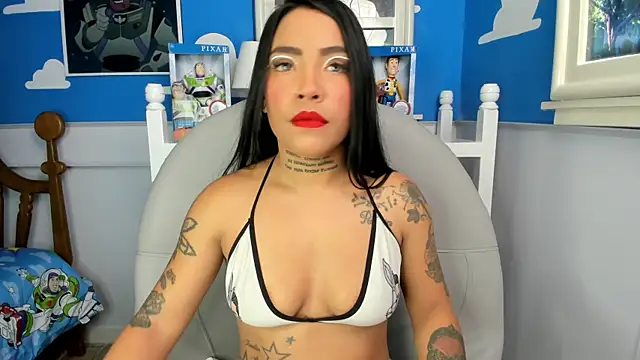 miss vaiolette online show from January 15, 2025, 2:27 am