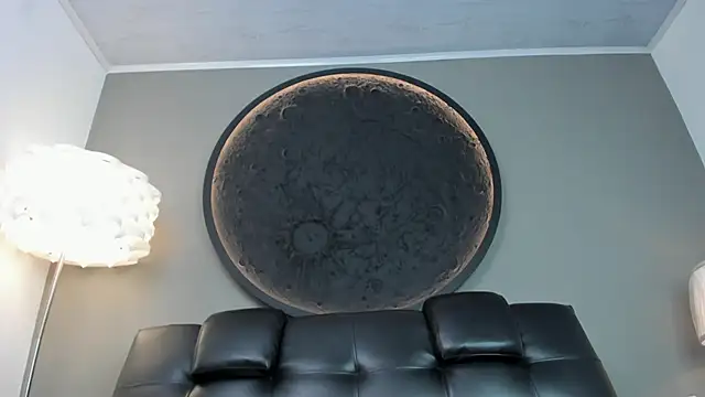 miss vaiolette online show from February 20, 2025, 2:13 pm