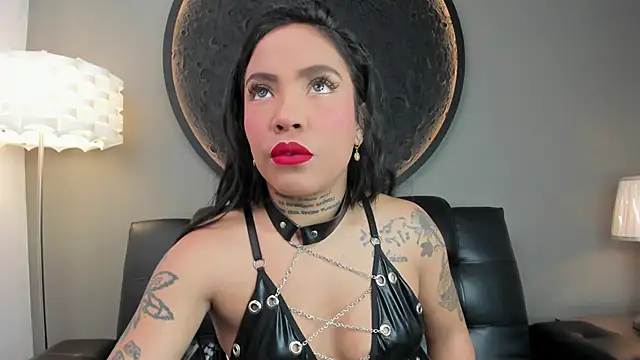 miss vaiolette online show from February 21, 2025, 11:01 am