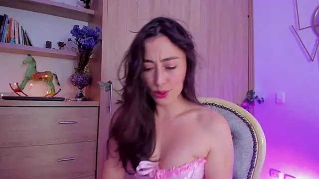 Snapshot of Amatiista chatting on March 7, 2026, 4:59 pm Amatiista online show from March 7, 2026, 4:59 pm