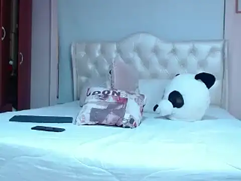 annylouis online show from February 13, 2025, 7:56 am