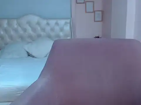 annylouis online show from February 23, 2025, 1:46 am