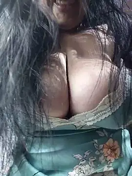 Snapshot of kittyhotass1 chatting on May 5, 2026, 9:17 am kittyhotass1 online show from May 5, 2026, 9:17 am