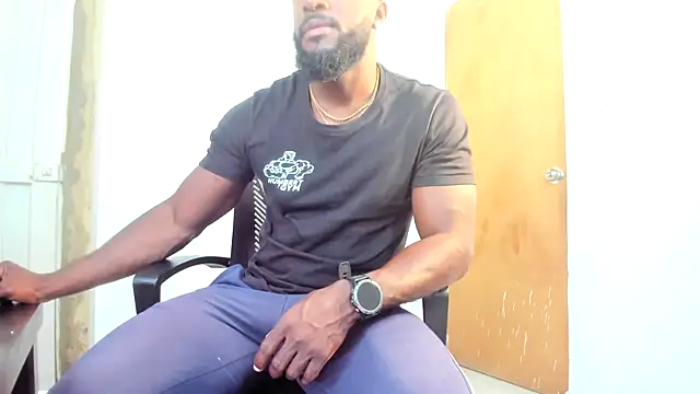 Snapshot of DaleHamilton chatting on January 14, 2025, 2:22 pm DaleHamilton online show from January 14, 2025, 2:22 pm