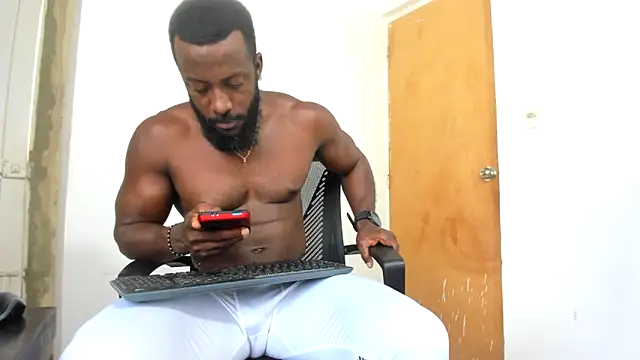 Snapshot of DaleHamilton chatting on January 30, 2025, 5:49 pm DaleHamilton online show from January 30, 2025, 5:49 pm