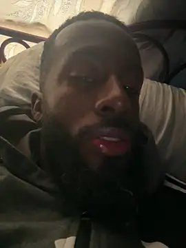 Snapshot of DaleHamilton chatting on February 5, 2026, 12:43 pm DaleHamilton online show from February 5, 2026, 12:43 pm