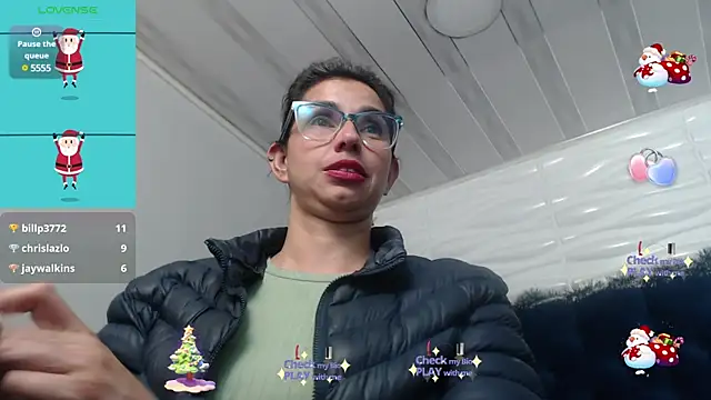 Snapshot of Eva-Williams chatting on December 15, 2024, 10:18 am Eva-Williams online show from December 15, 2024, 10:18 am