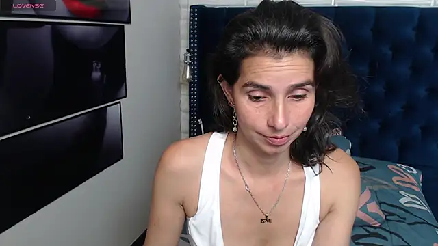 Snapshot of Eva-Williams chatting on February 7, 2025, 7:17 pm Eva-Williams online show from February 7, 2025, 7:17 pm