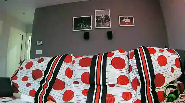 txan9876 online show from February 3, 2025, 8:13 am