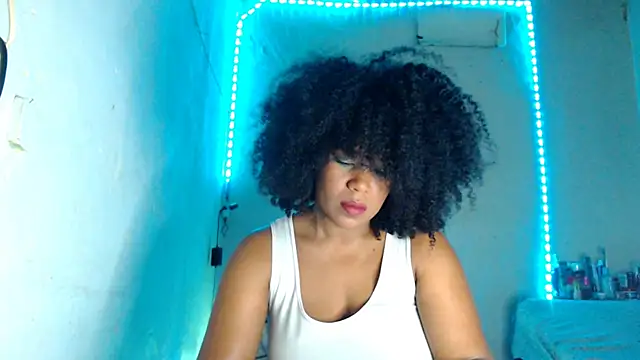 Snapshot of cherry_cleou chatting on December 4, 2025, 2:04 pm cherry cleou online show from December 4, 2025, 2:04 pm