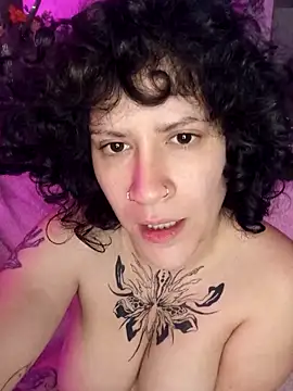 Snapshot of callmelouve chatting on March 17, 2026, 12:26 am callmelouve online show from March 17, 2026, 12:26 am