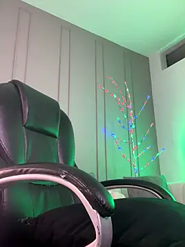 Frank Farrell online show from November 14, 2025, 11:02 pm