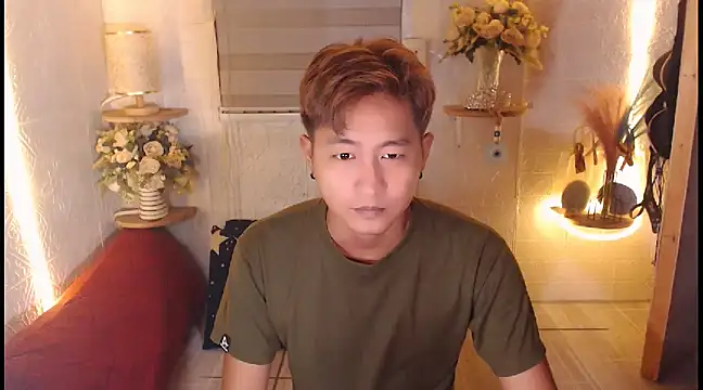 Snapshot of PrinceAkie chatting on February 20, 2025, 2:46 pm PrinceAkie online show from February 20, 2025, 2:46 pm