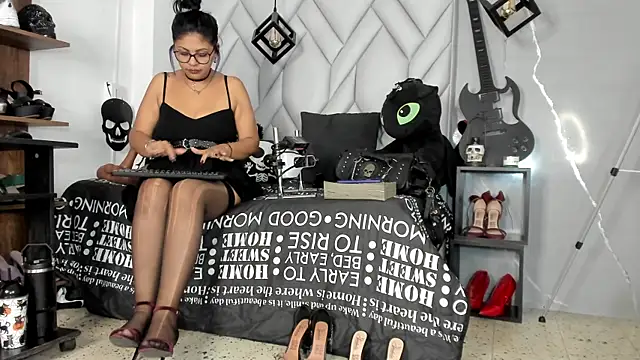 Snapshot of MirandaHaguen chatting on June 20, 2026, 8:55 pm MirandaHaguen online show from June 20, 2026, 8:55 pm