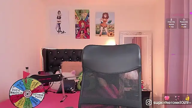 superheroxx online show from October 8, 2025, 1:25 am