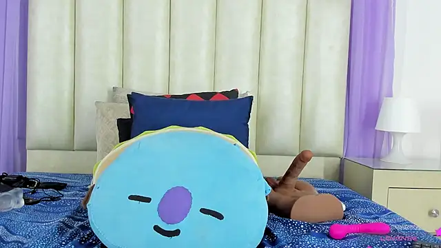 mollieblue69 online show from December 30, 2024, 3:24 pm