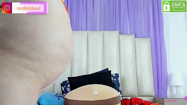 mollieblue69 online show from January 15, 2025, 6:29 pm